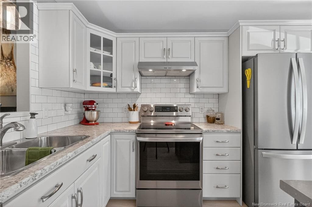 56 Golden Street — Thumbnail 4