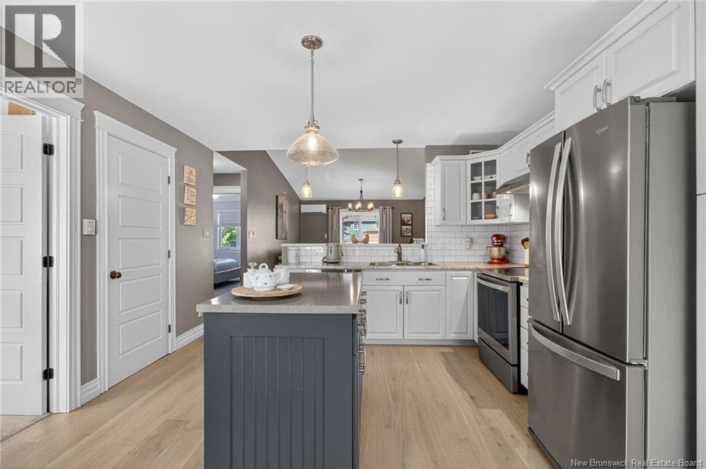 56 Golden Street — Thumbnail 5