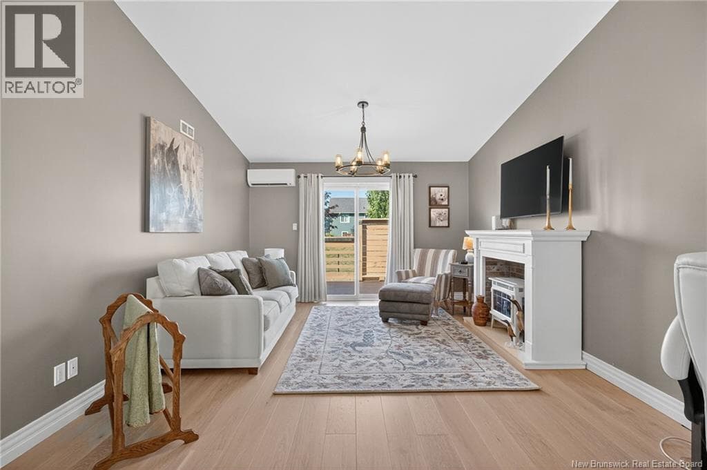 56 Golden Street — Thumbnail 14