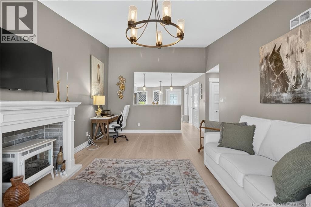 56 Golden Street — Thumbnail 13